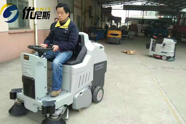 YOUNISI ride-on floor washer and sweeper both settled in Bair stroller workshop