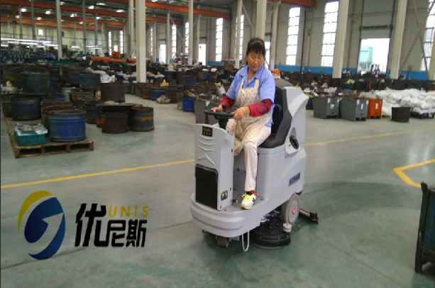 Floor washing machine Floor washing machine VS manual floor washing