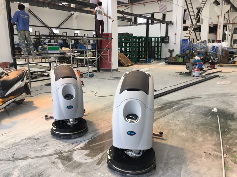 Classification and efficiency of floor washing machines