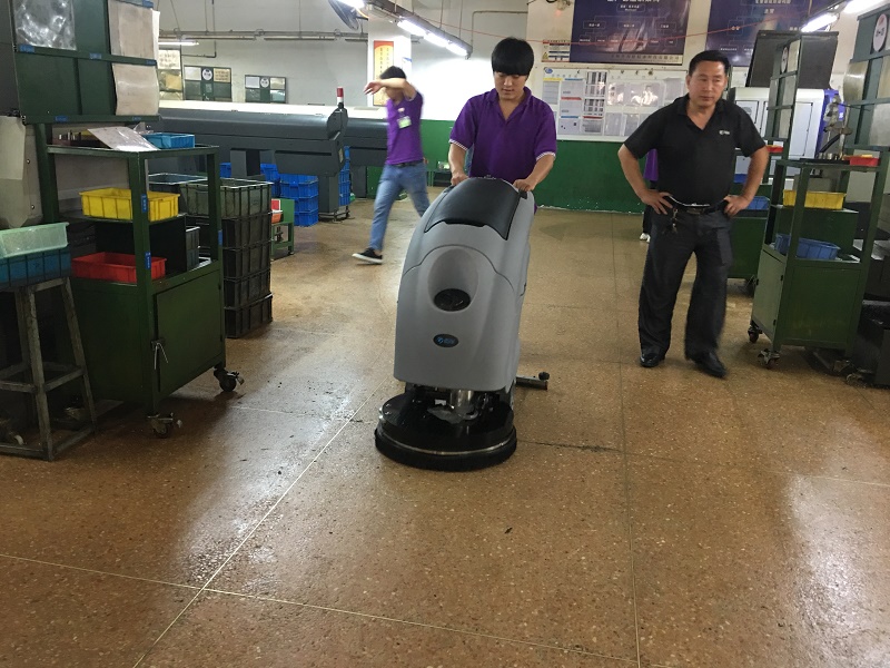 Top Ten Brands in the Cleaning Industry: YOUNISI Floor Washing Machine