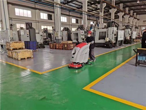 YOUNISI floor scrubber suitable for factory workshop warehouse floor cleaning