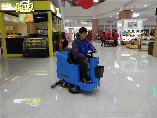 For the correct use of floor washing machines, YOUNISI tells you some tips