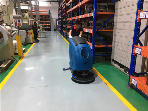 Floor washing machine is used in factory workshops. How much does it cost to buy it?