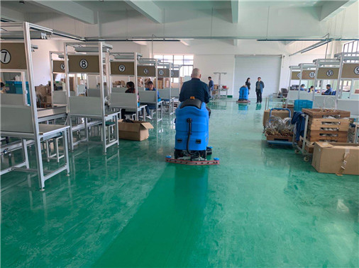 Floor washing machine is used in factory workshops. How much does it cost to buy it?