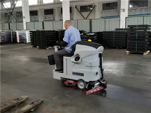 What are the advantages of fully automatic floor washing machines compared with ordinary floor washing machines?