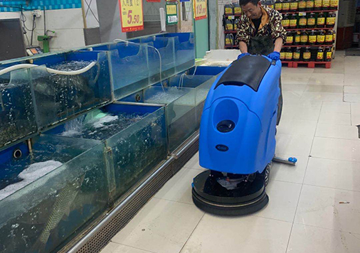 Analysis on Selection of Floor Washing Machines for Wuxi Station Supermarket
