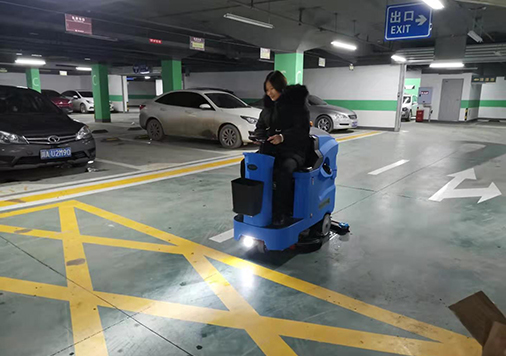Ten tips to extend the service life of your YOUNISI floor scrubber