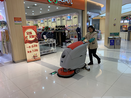 Six common problems with hand push floor scrubbers