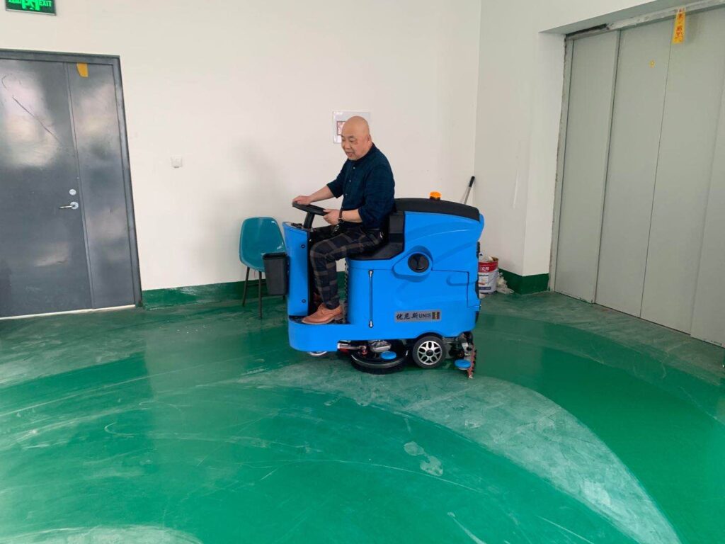 Ten common problems with ride-on floor scrubbers and their corresponding solutions