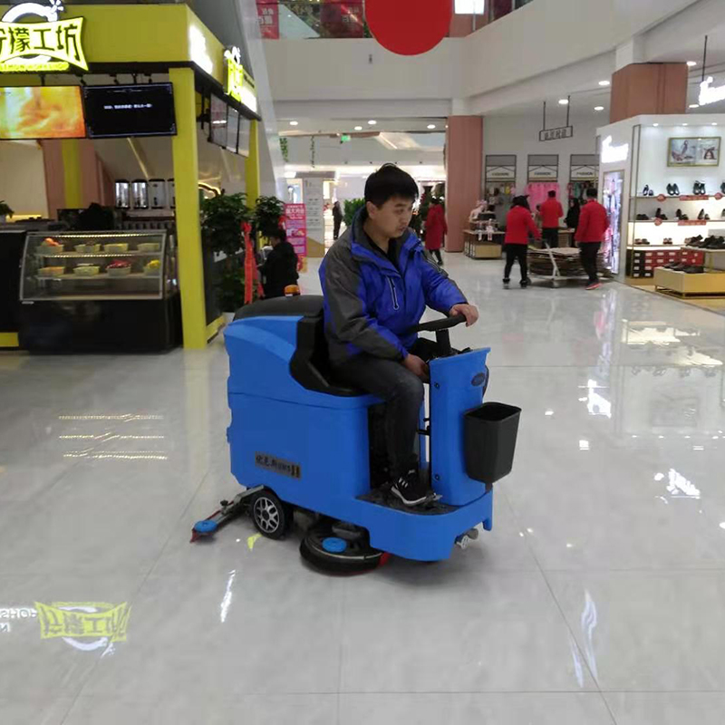 The styles and cleaning advantages of floor washing machines in shopping malls