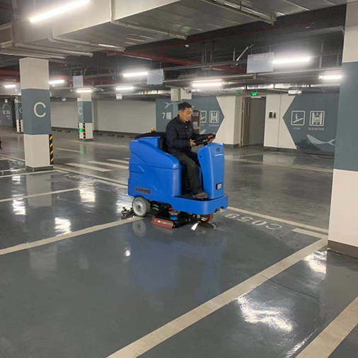 Garage floor washer