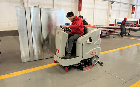 What are the maintenance requirements for industrial floor scrubbers?