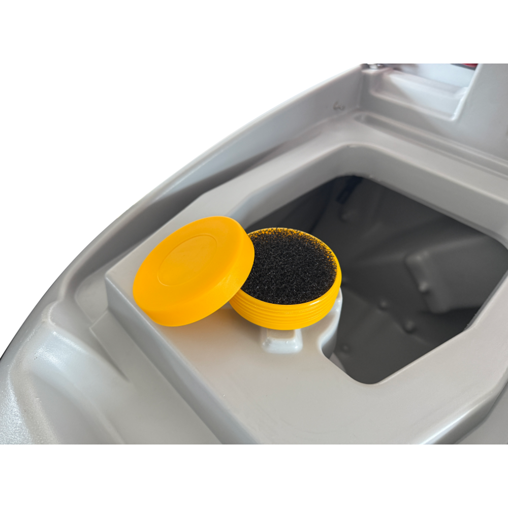 L520B PRO Walk-Behind Floor Scrubber (2)